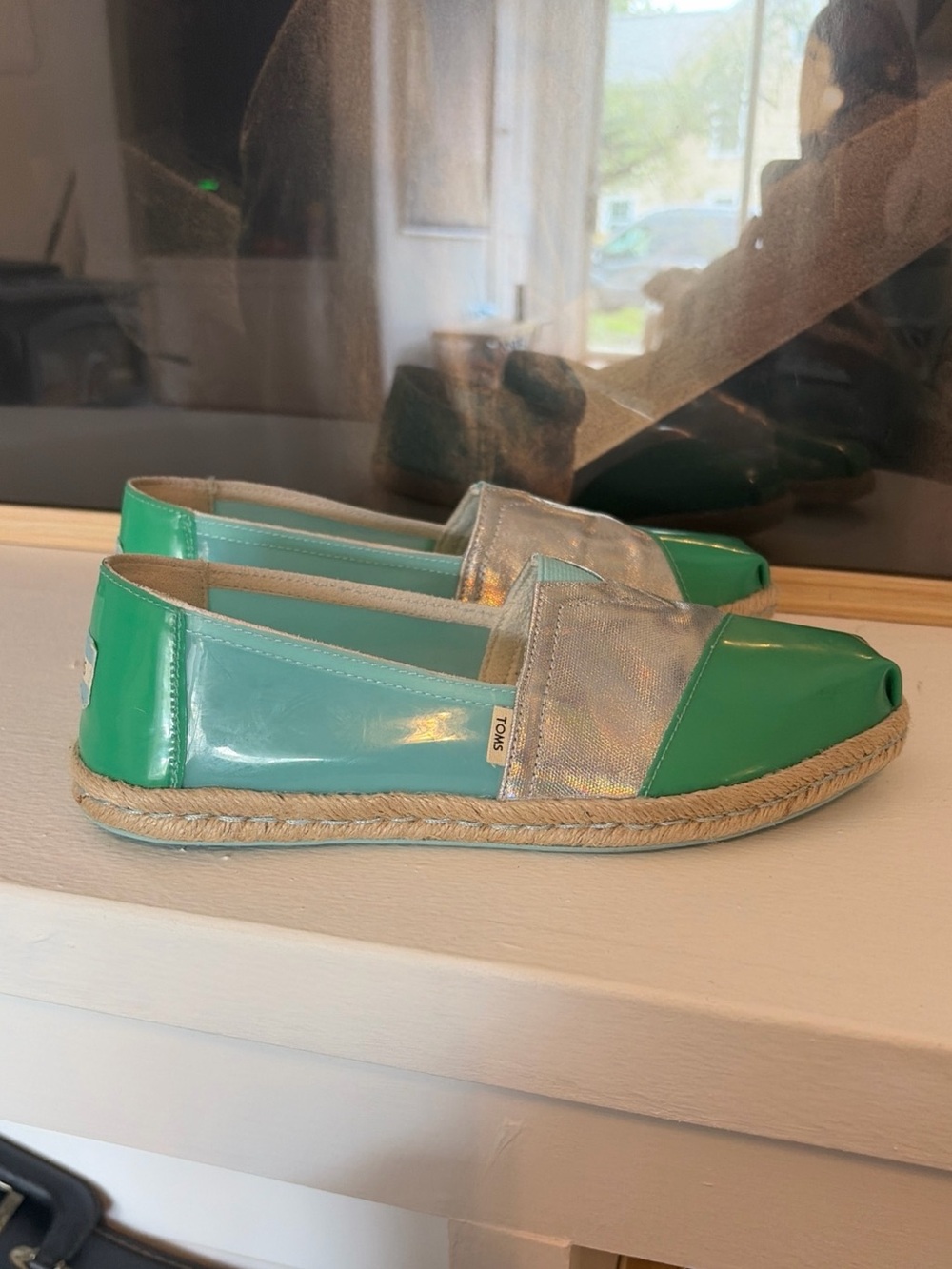 TOMS Venice Collection Metallic Silver Green Turquoise Slip On Espadrilles Sz 7